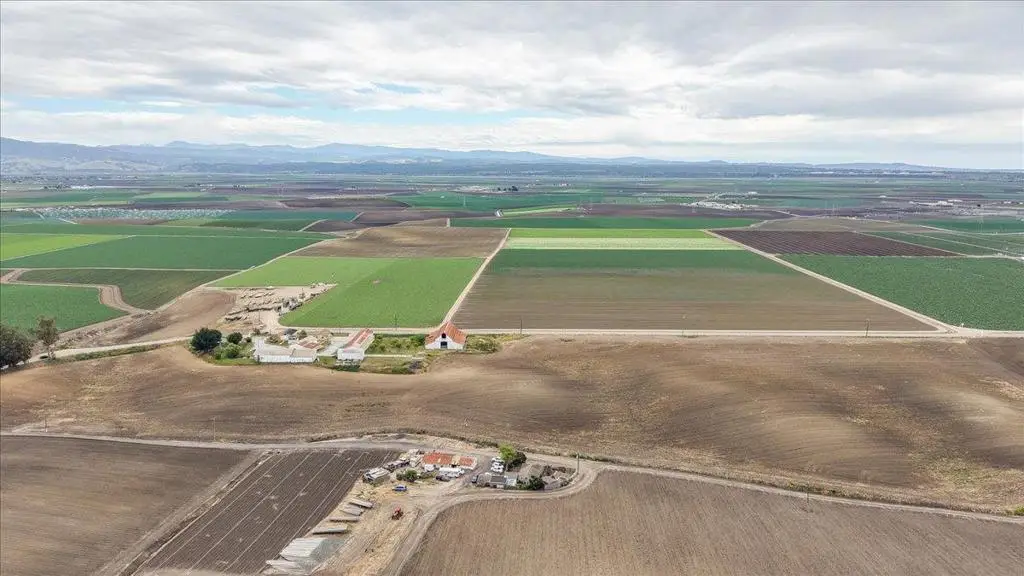30 San Jon Road, Salinas, CA 93907 - #1