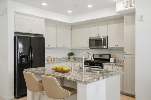 2082 Mahuron Circle, San Jose, CA 95133