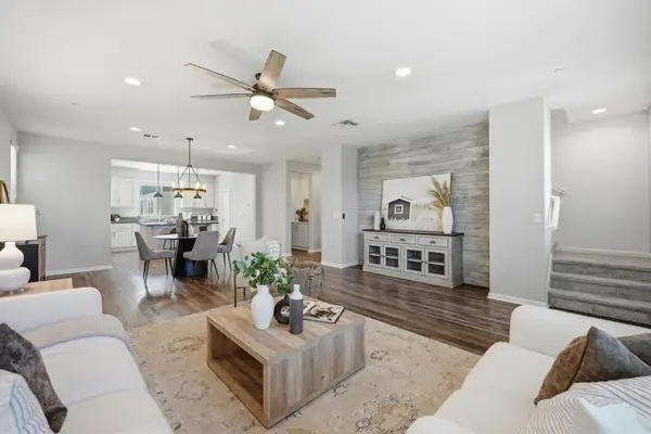 176 E Main Avenue, Morgan Hill, CA 95037