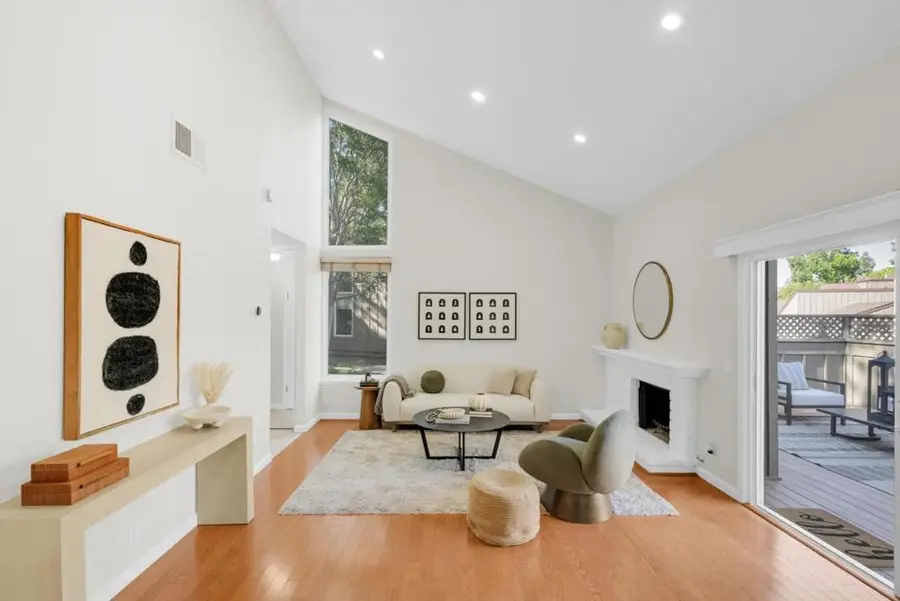 107 Charter Oaks Circle, Los Gatos, CA 95032 - #2