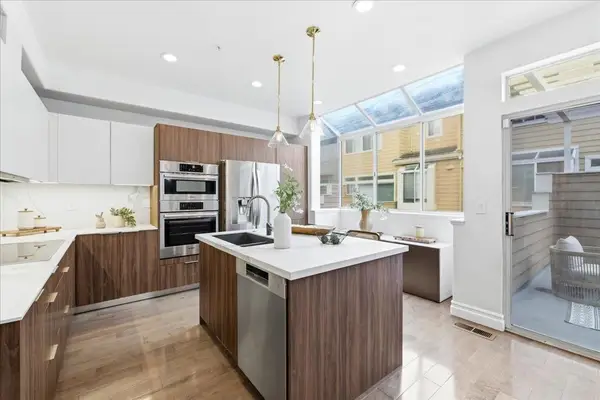 1172 La Rochelle Terrace #C, Sunnyvale, CA 94089