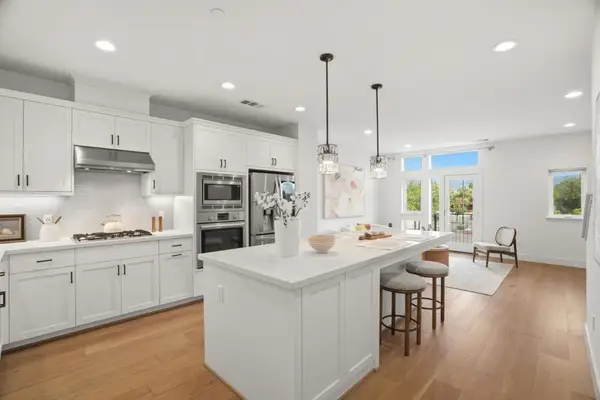 39185 State Street, Fremont, CA 94538
