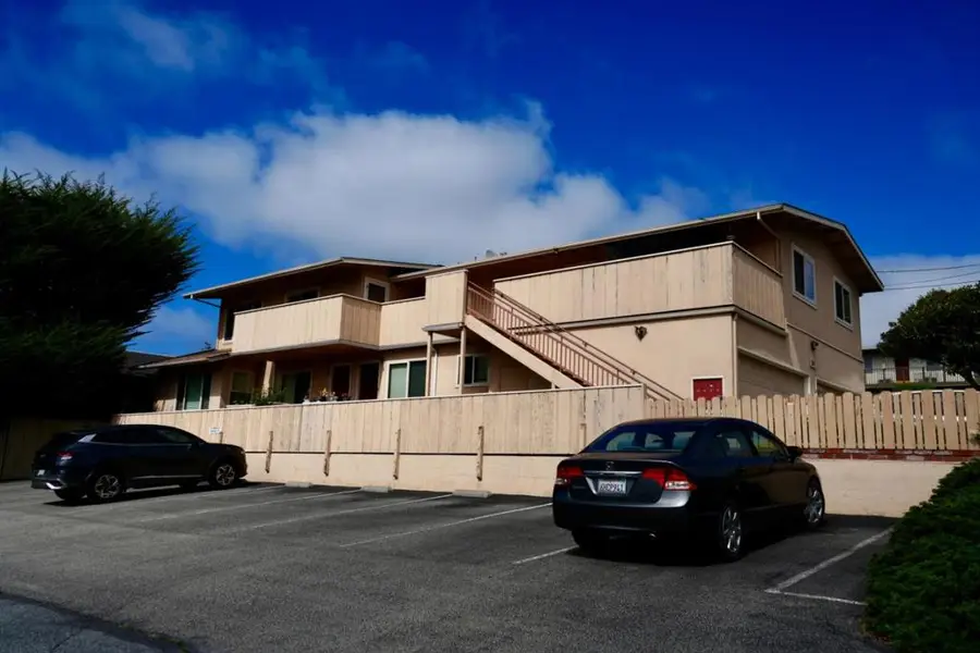1043 5th Street, Monterey, CA 93940 - #2
