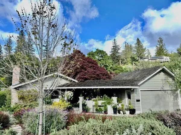 216 Montclair Road, Los Gatos, CA 95032