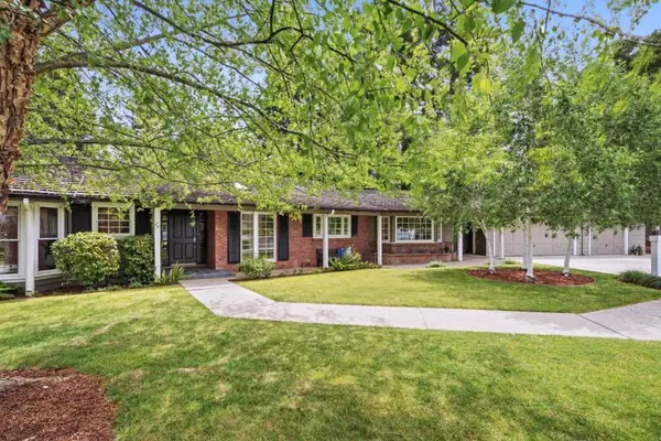 833 Dixon Way, Los Altos, CA 94022