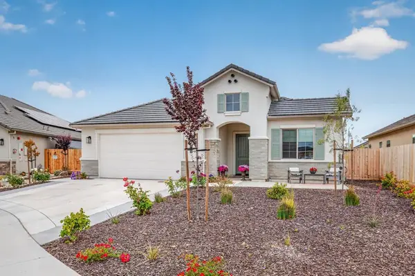 945 Cambria Court, Hollister, CA 95023