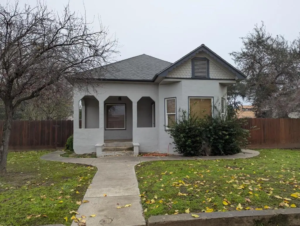432 6th Street, Gustine, CA 95322 - #1
