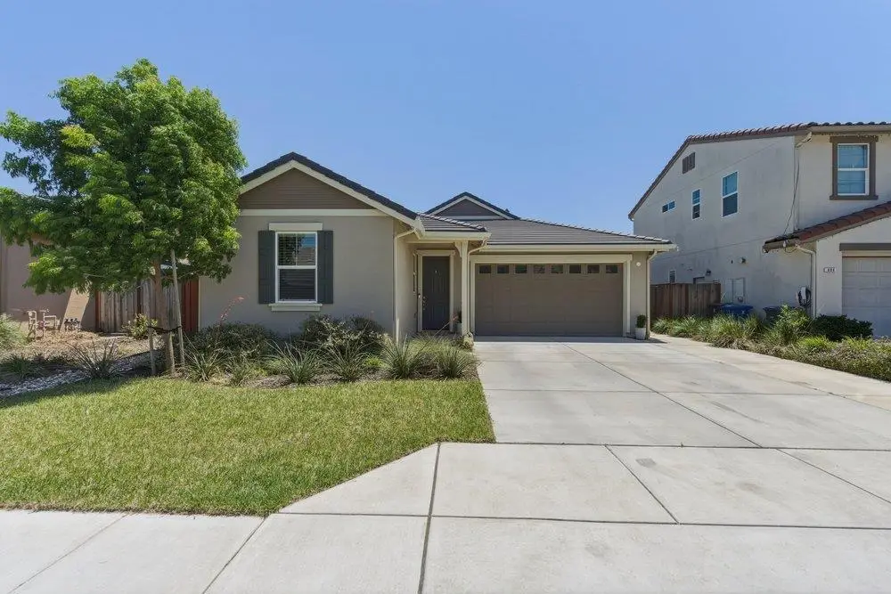 914 Fulton Way, Hollister, CA 95023 - #1
