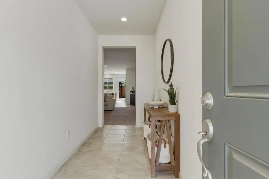 914 Fulton Way, Hollister, CA 95023 - #3