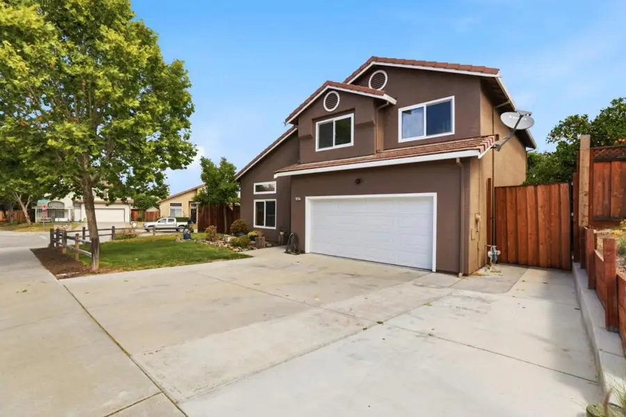 2661 Valley View Road, Hollister, CA 95023 - #2