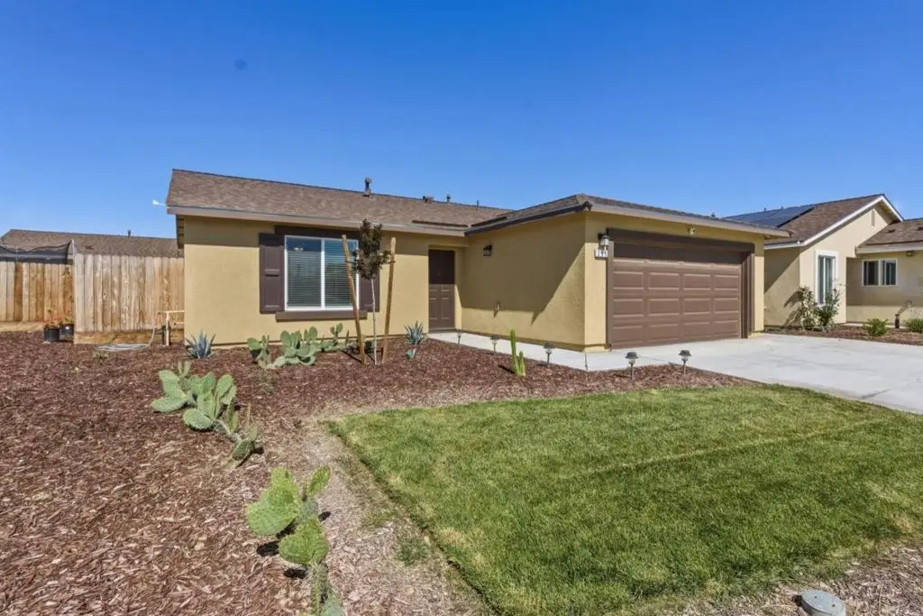 395 Yandris Court, Los Banos, CA 93635 - #1