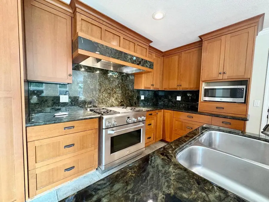 1386 Flora Avenue, San Jose, CA 95130 - #2