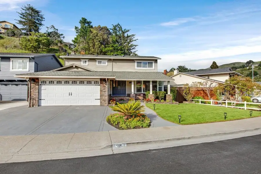12 Yellowstone Way, Pacifica, CA 94044 - #3