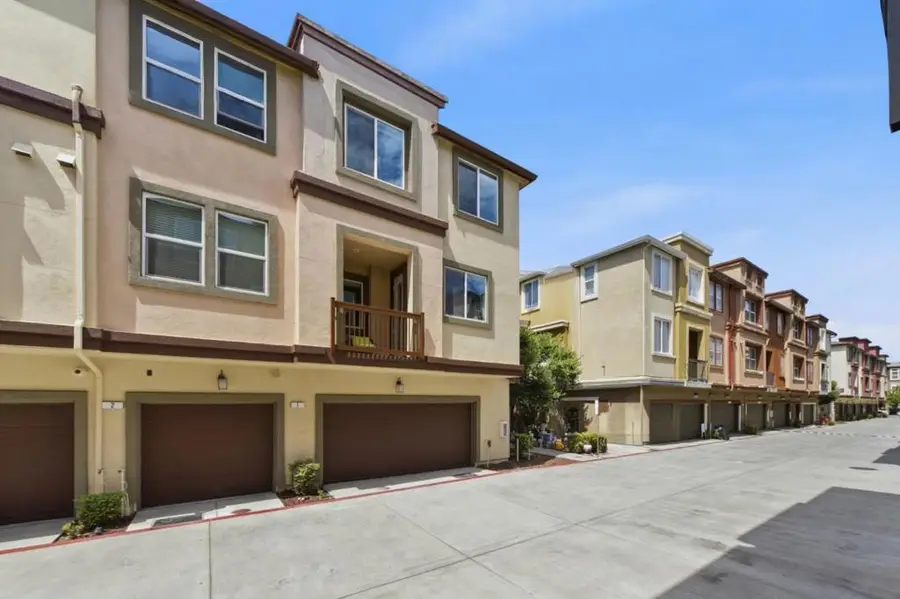 1011 Bellante Lane #1, San Jose, CA 95131 - #3