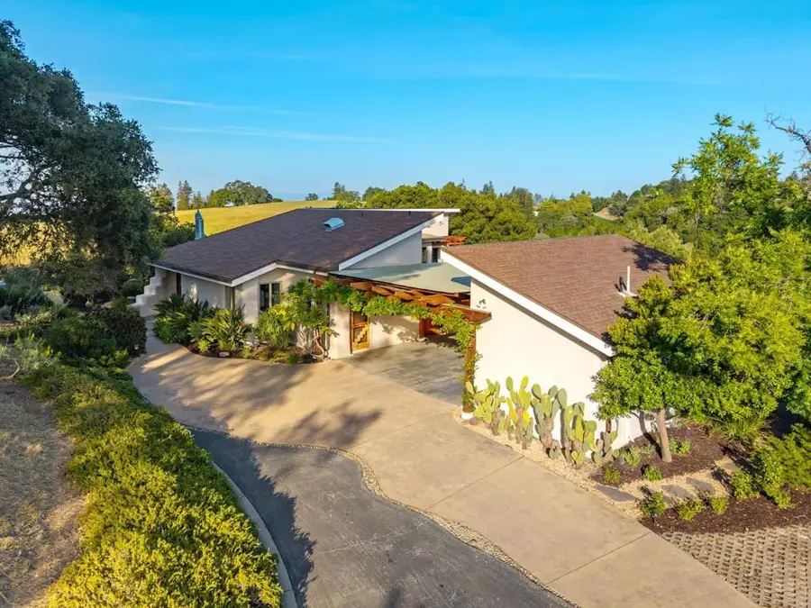 27690 Central Drive, Los Altos Hills, CA 94022 - #3
