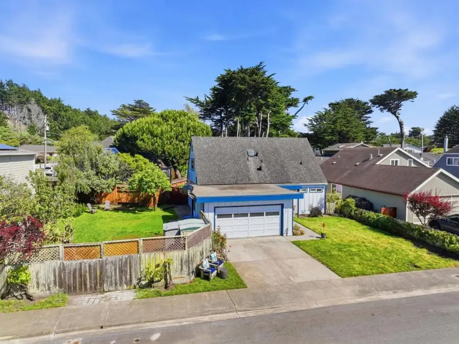 560 Terrace Avenue, Moss Beach, CA 94038 - #3