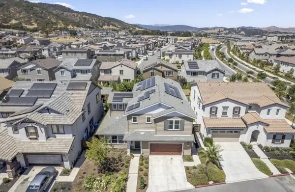 1237 Viognier Way, Gilroy, CA 95020