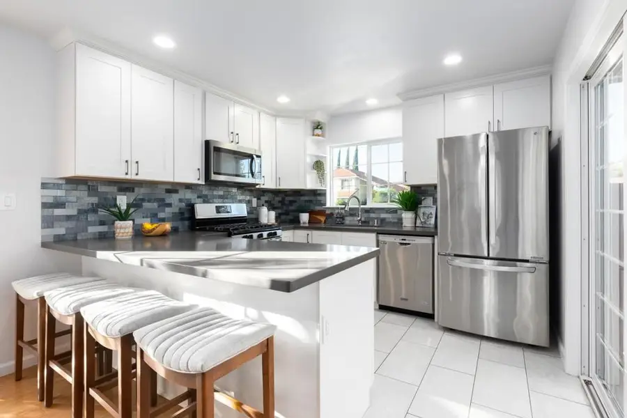5911 Southview Drive, San Jose, CA 95138 - #3
