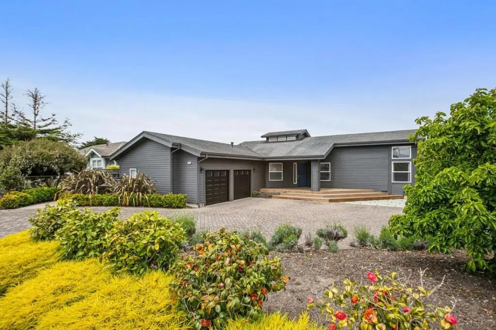 405 Kelly Avenue, Half Moon Bay, CA 94019 - #1