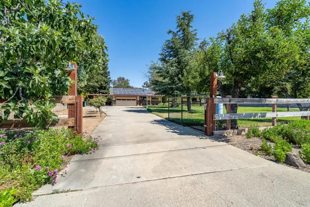 2025 Jeanie Lane, Gilroy, CA 95020 - #1