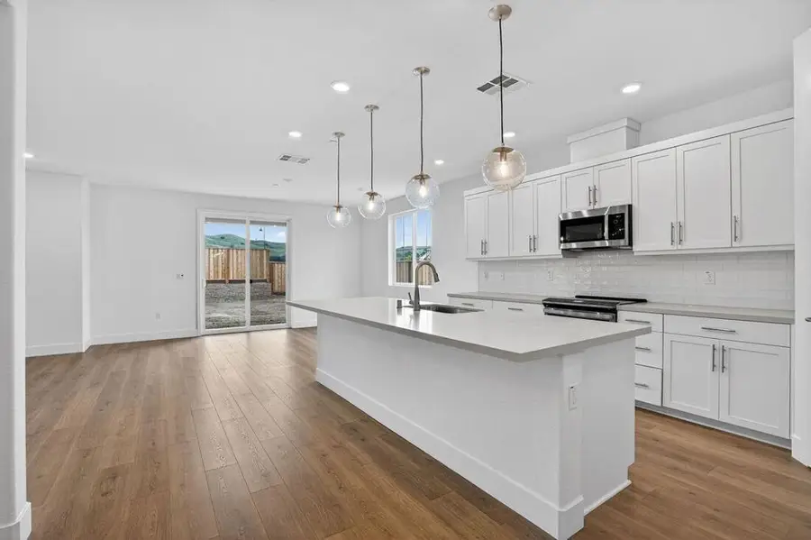 197 Golden Gate Lane, Vacaville, CA 95687 - #2