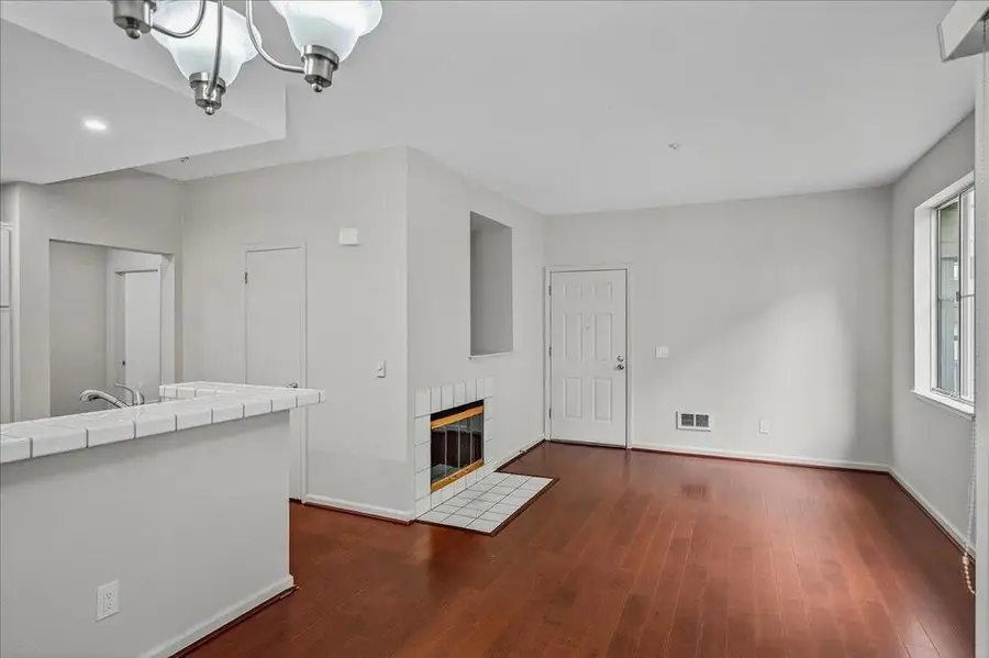 1253 Warren Street, Redwood City, CA 94063 - #2