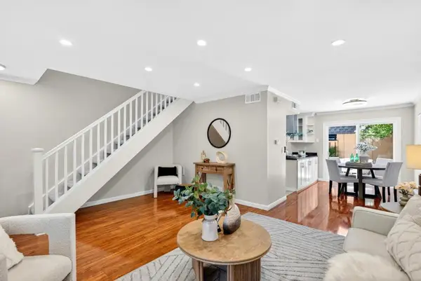 125 Connemara Way #53, Sunnyvale, CA 94087