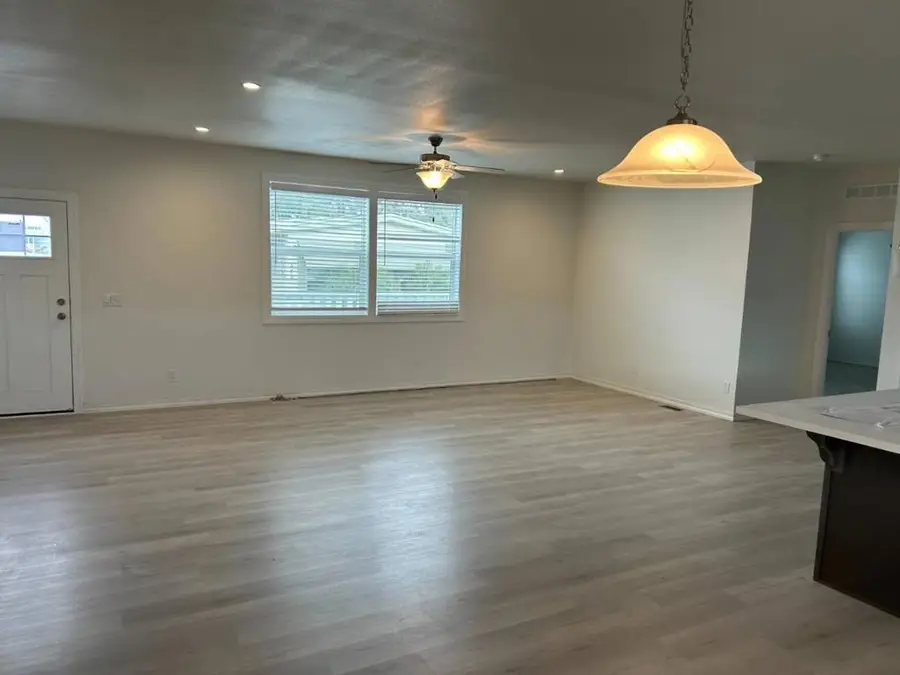 250 E Telegraph Road, Fillmore, CA 93015 - #2