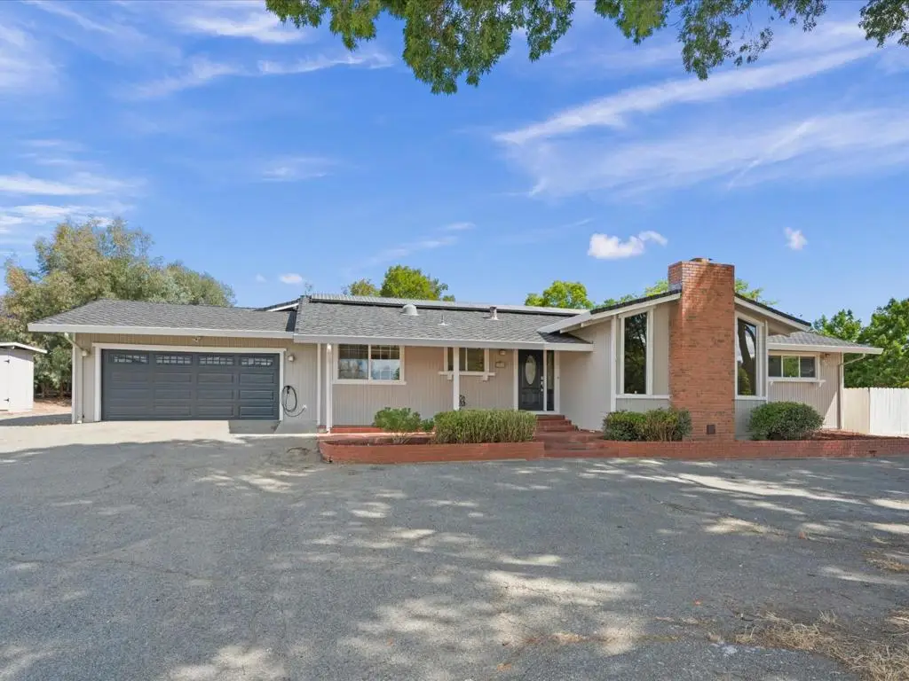 2045 Jefferson Drive, Gilroy, CA 95020 - #1