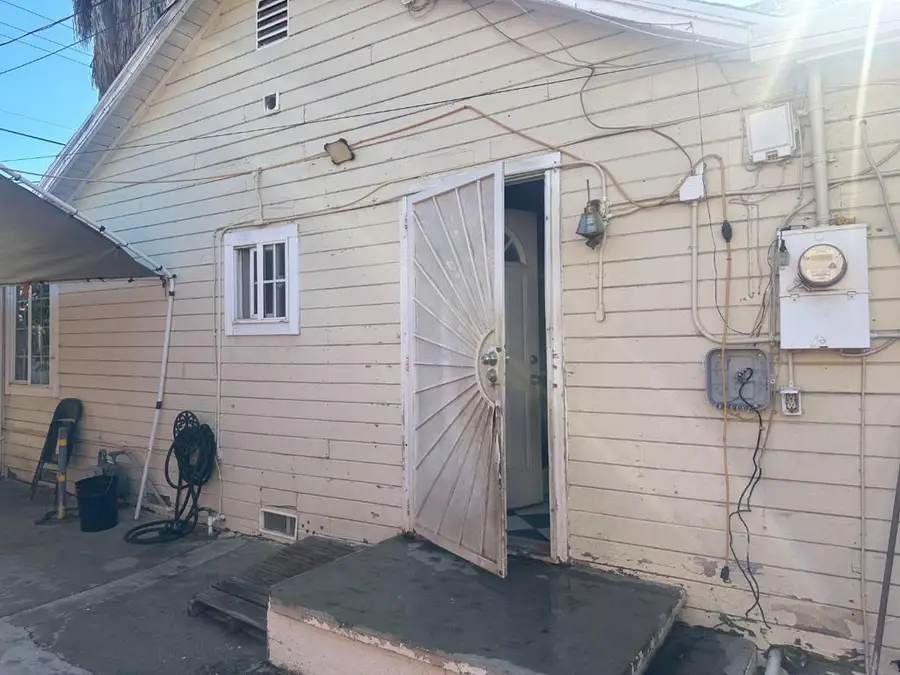 1900 Kenneth Street #2, Modesto, CA 95351 - #2
