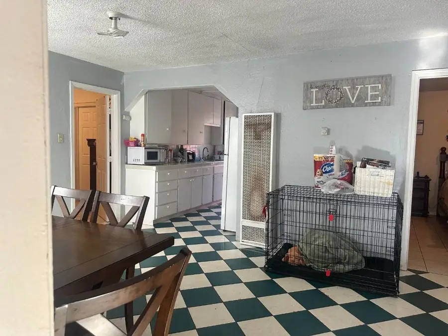 1900 Kenneth Street #2, Modesto, CA 95351 - #3