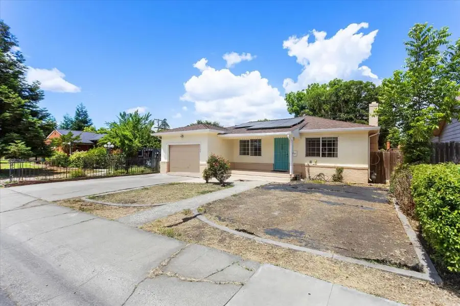 1745 Elmwood Avenue, Stockton, CA 95204 - #2