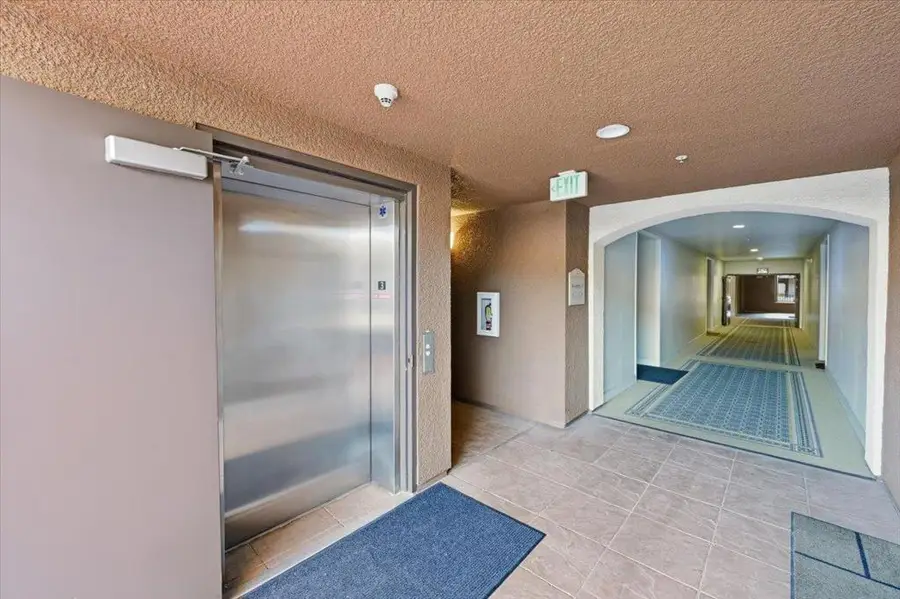801 S Winchester Boulevard #3302, San Jose, CA 95128 - #2