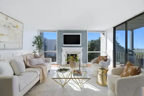 651 Port Drive #208, San Mateo, CA 94404