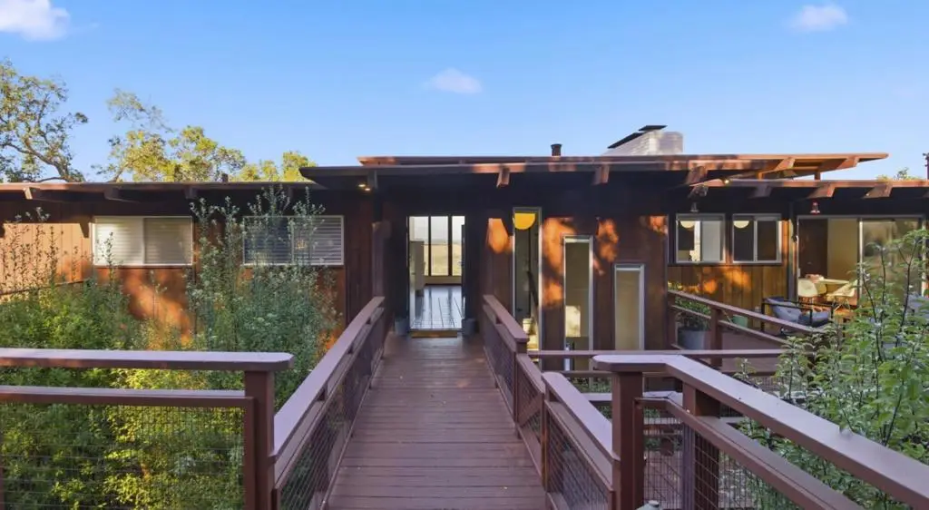 410 Conil Way, Portola Valley, CA 94028 - #1