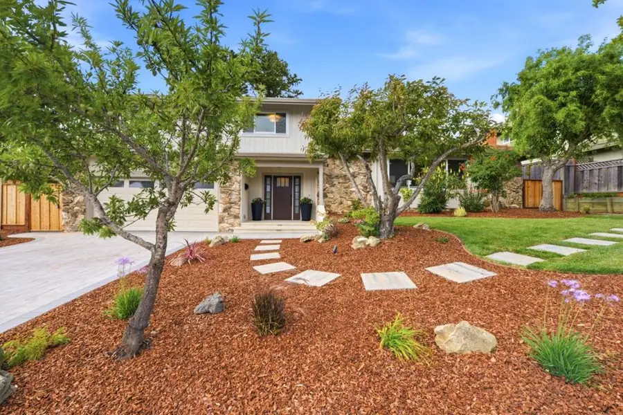 2740 Comstock Circle, Belmont, CA 94002 - #2