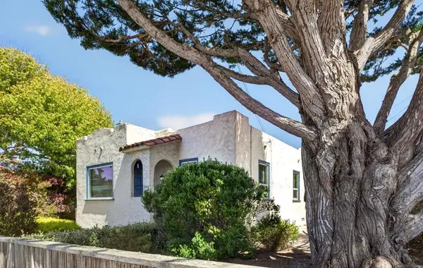 1099 David Avenue, Monterey, CA 93940