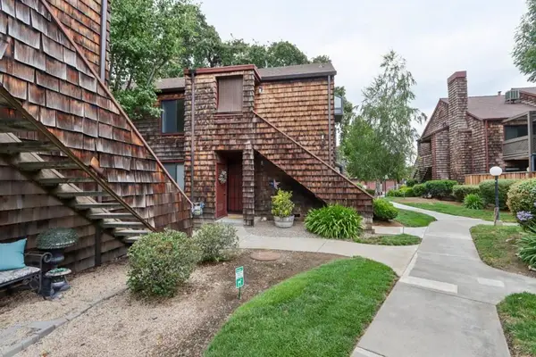 1555 Hecker Pass Road #E201, Gilroy, CA 95020