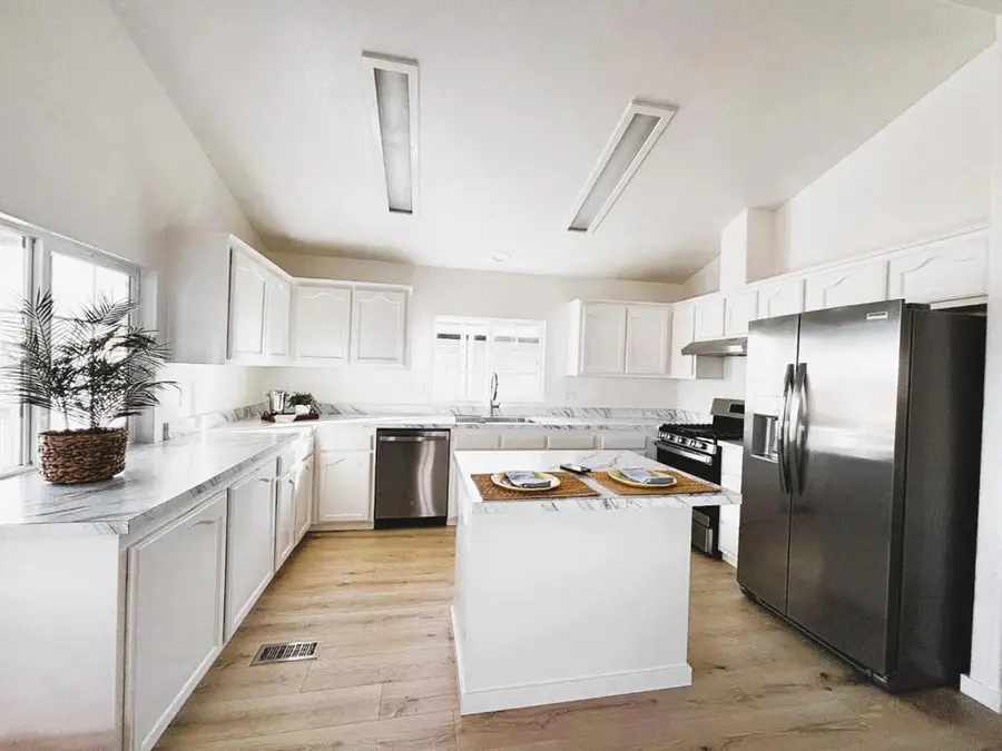 8282 Murray Avenue, Gilroy, CA 95020 - #3