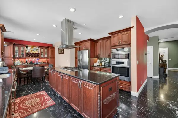 34237 Torrey Pine Lane, Union City, CA 94587