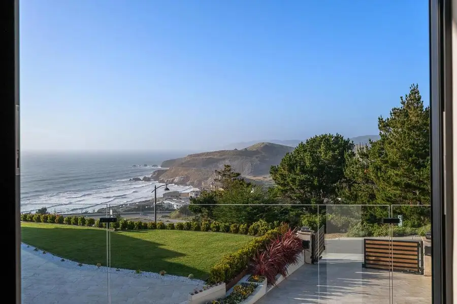 5 Ohlone Drive, Pacifica, CA 94044 - #3