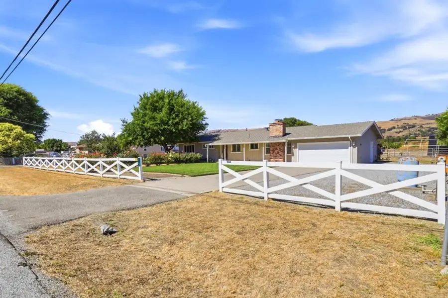 14780 Columbet Avenue, San Martin, CA 95046 - #2