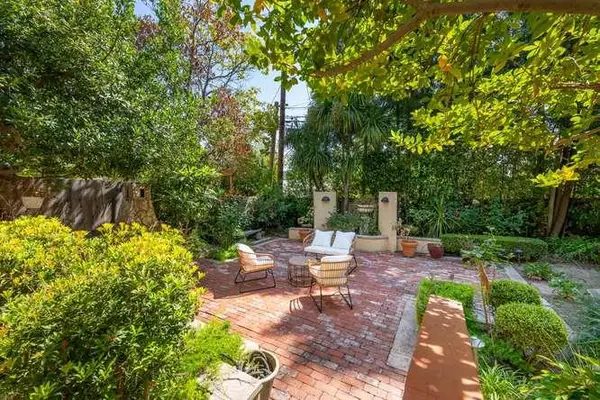 743 Orange Avenue, San Carlos, CA 94070