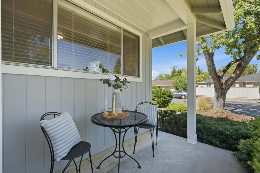 2438 Massachusetts Avenue, Redwood City, CA 94061 - #3