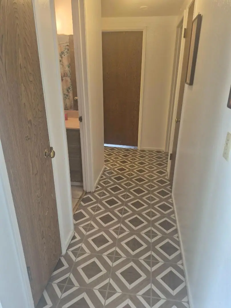1076 Sierra Madre Drive, Salinas, CA 93901 - #3