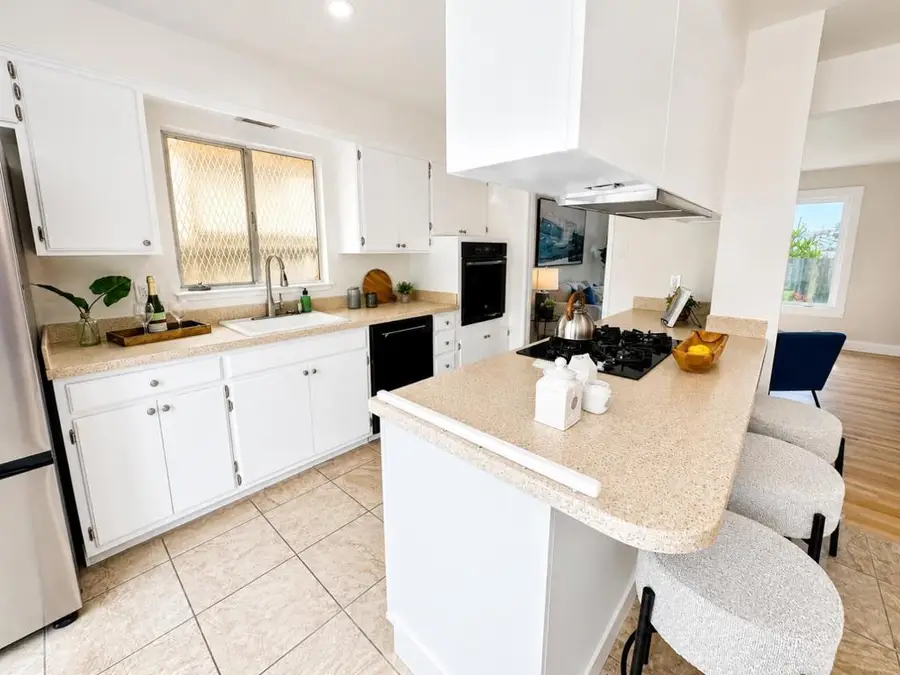 2660 Muirfield Circle, San Bruno, CA 94066 - #3
