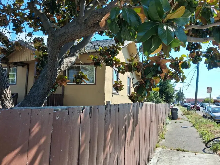 8901 D Street, Oakland, CA 94621 - #2