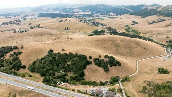 1 Little Merrill Road, San Juan Bautista, CA 95045