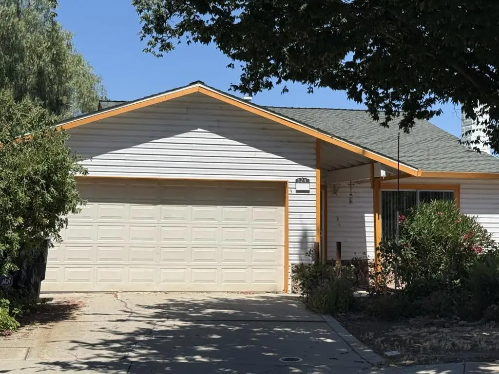324 Barros Street, Patterson, CA 95363 - #1