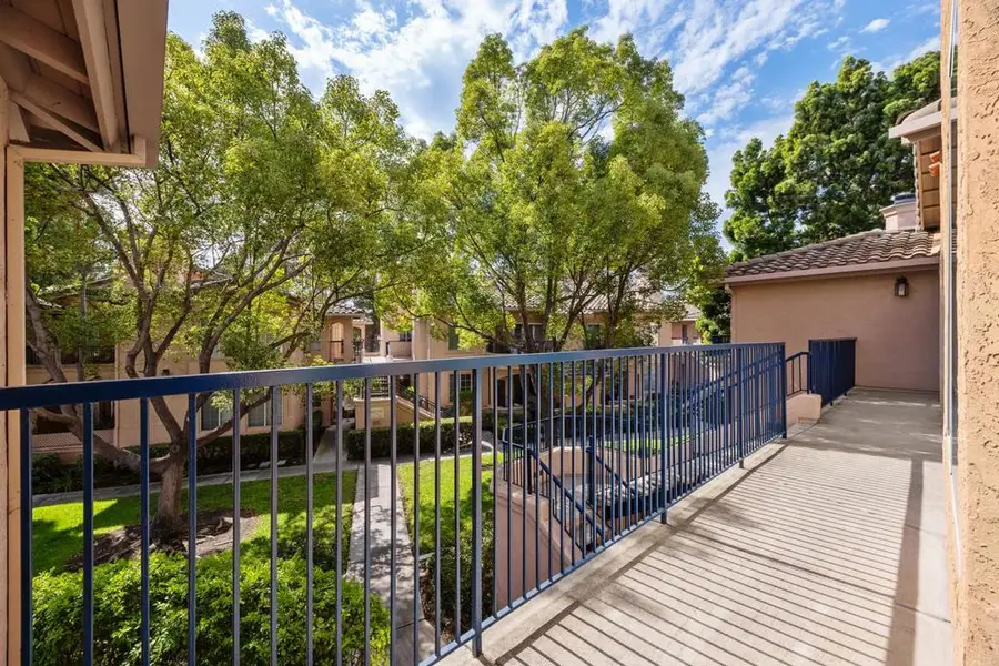 18698 Caminito Cantilena #206, San Diego, CA 92128 - #2